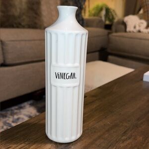 HTF Rae Dunn White ribbed ‘VINEGAR’
Dispenser Magenta Artisan Ceramic